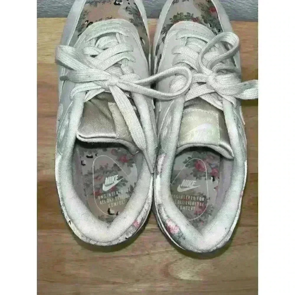 Women's Fun Nike Air Max 1 Floral Desert Sand Camo Sneakers - Size 7.5 - Picture 5 of 12